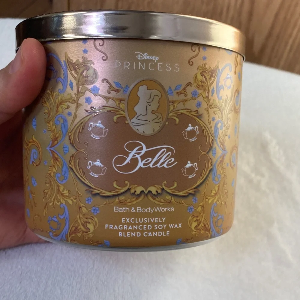 Bath & Body Works Gold Candle Jar with Blue Filigree - Picture 2 of 5